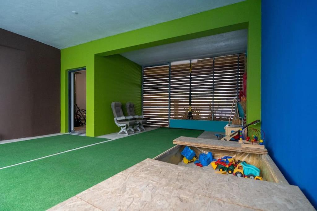 Central, Parking, Play Area, 1Km To The Sea Iraklio Exterior foto